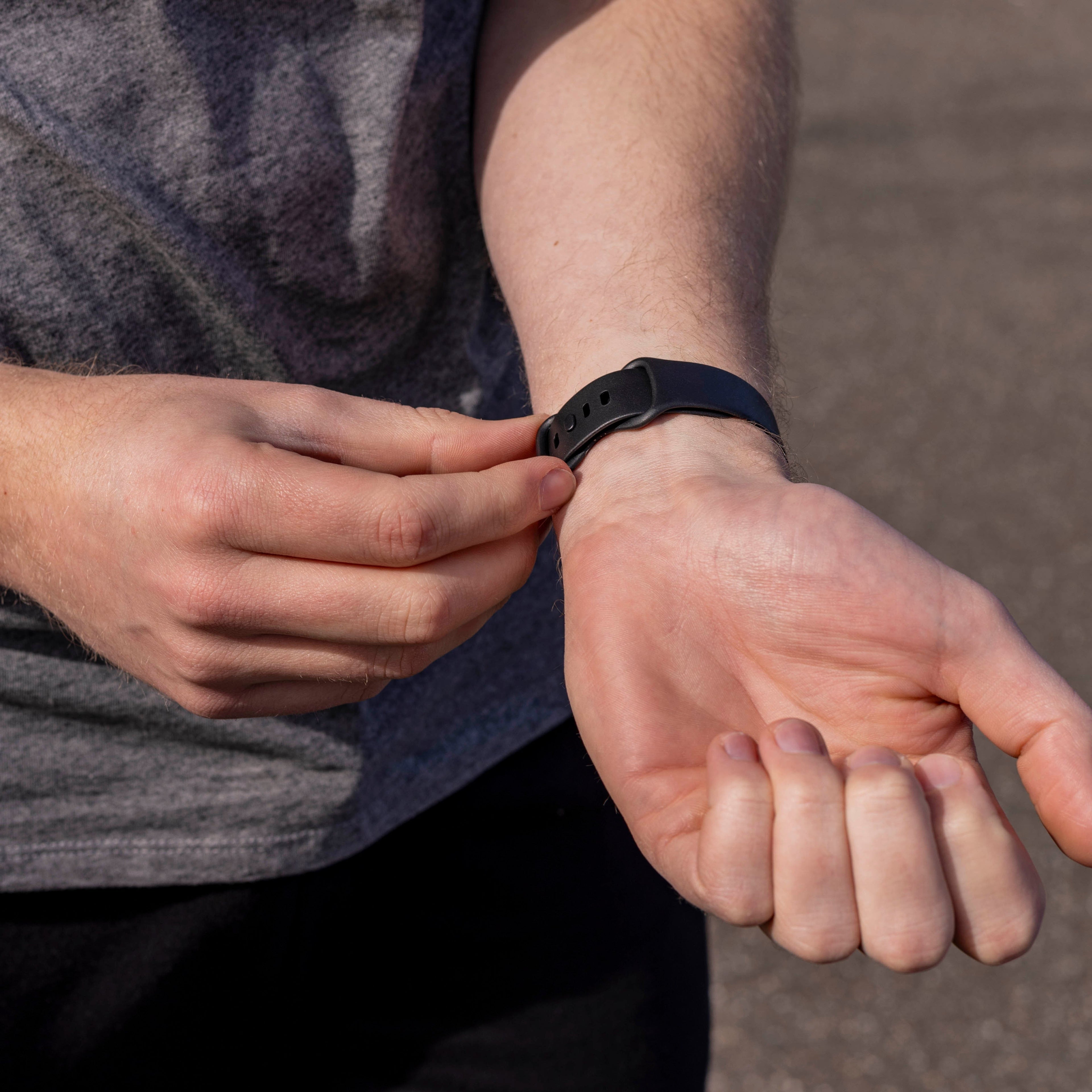 Black Silicone Band Compatible With Fitbit Versa 3 Classic