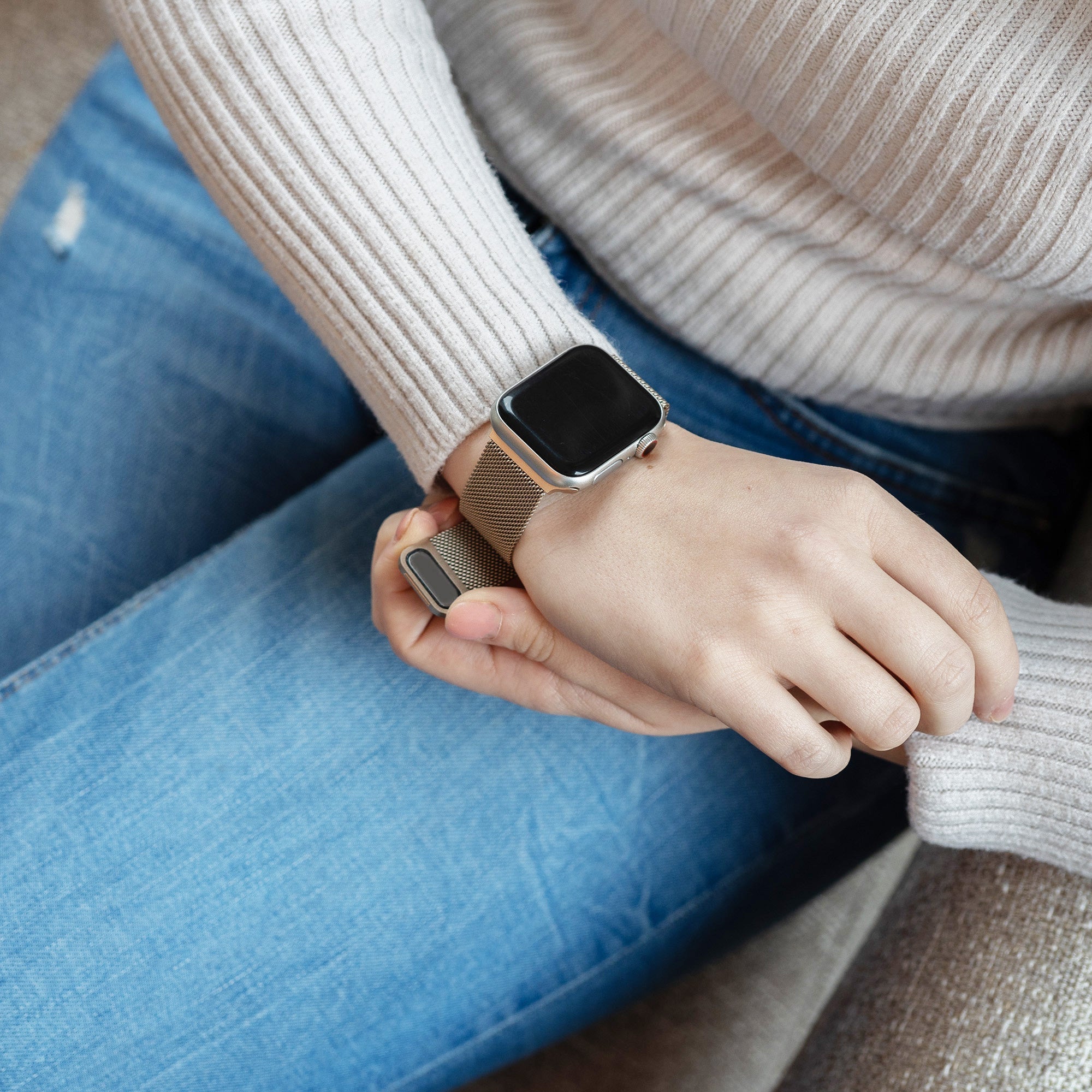 Apple Watch Milanese Strap In Champagne Finish Edition